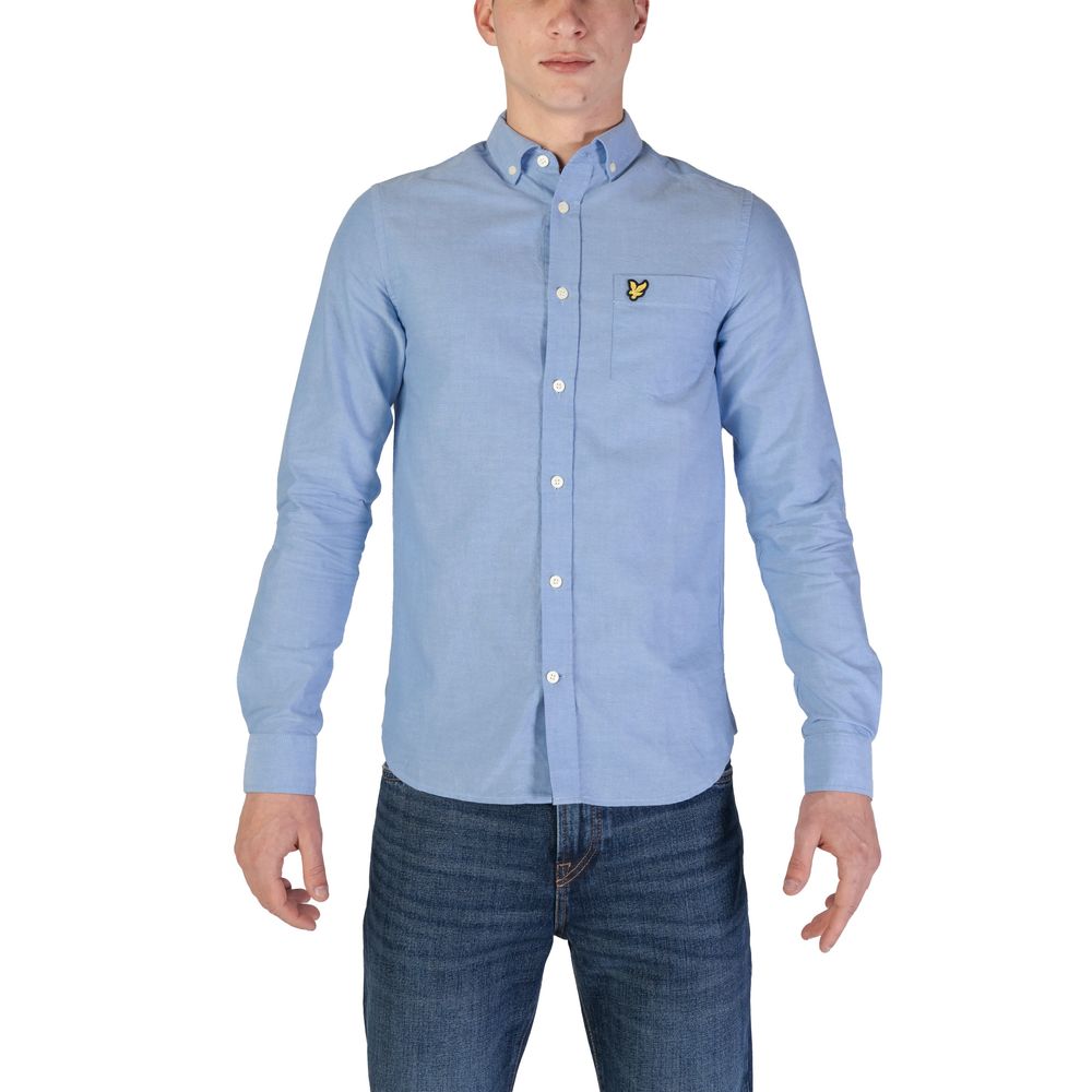 Shirt by Lyle & Scott for men in organic cotton blue & natural features an architectural silhouette with a refined long-sleeve and elegant button-down-collar neckline for a architectural look.