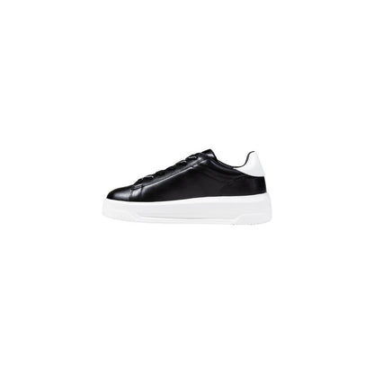 Sneakers by Love Moschino for women in synthetic black & white features an sumptuous design from the Women's Casual Synthetic Sneakers collection, highlighting a sumptuous casual style for a premium, high-fashion look.