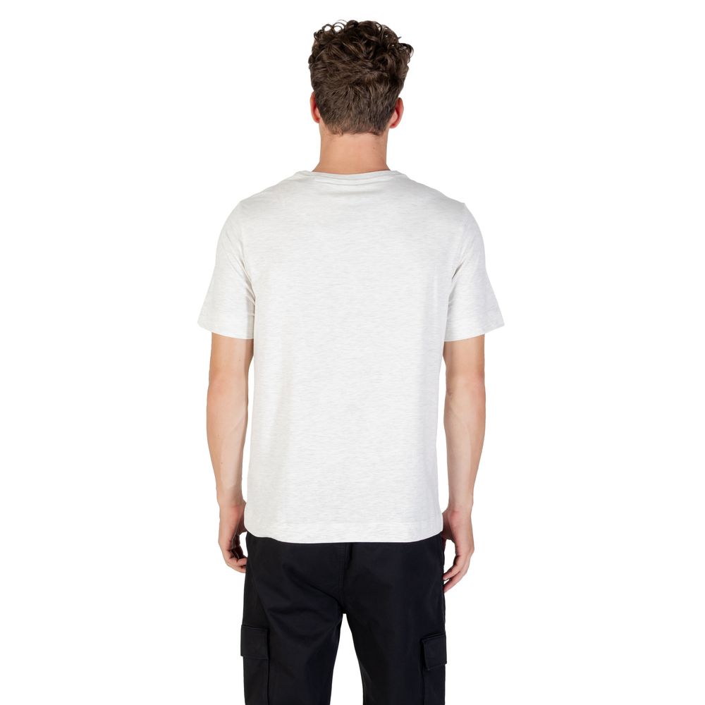 T-Shirt by Calvin Klein Sport for men in stretch polyester cotton gray features an edgy silhouette, meticulously detailed with a sophisticated and crew neckline for a truly edgy finish.