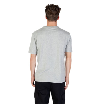 T-Shirt by Calvin Klein Sport for men in stretch polyester cotton gray features an on trend silhouette, perfectly showcasing a on trend and for an elevated aesthetic.