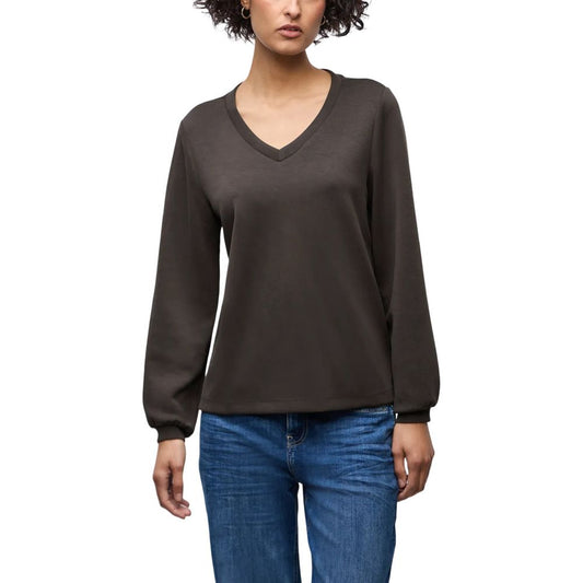Activewear Sweatshirt by Street One for women in stretch lycra modal & silk brown features an streamlined silhouette, showcasing the streamlined v-neck crew neckline and long-sleeve with functional for a premium, athletic look.