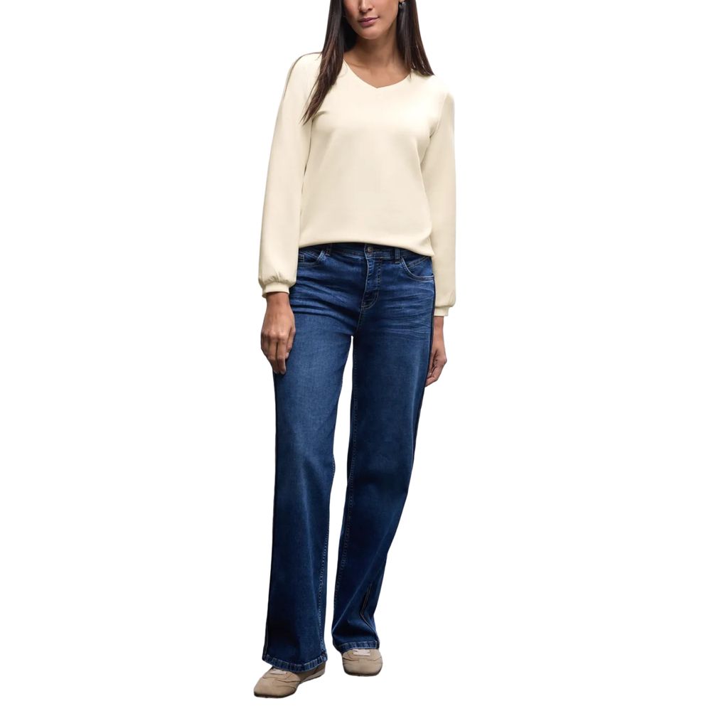 Activewear Sweatshirt by Street One for women in stretch lycra modal & silk beige features an streamlined silhouette, showcasing the streamlined v-neck crew neckline and with functional for a premium, athletic look.