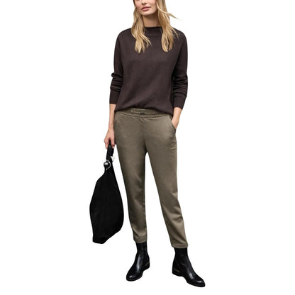 Trousers by Street One for women in stretch viscose brown presents a smart silhouette, meticulously detailed with a smart regular-fit, a smart long, and a smart .