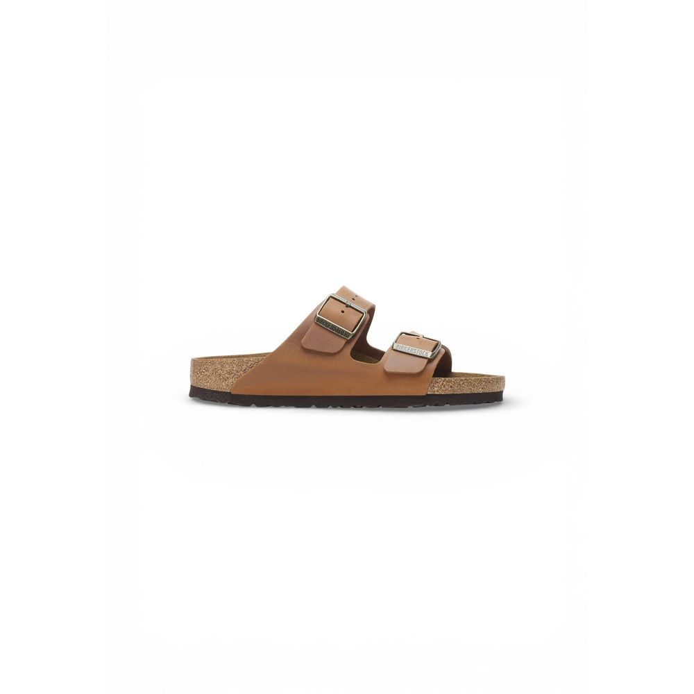 Flat Sandals by Birkenstock for men in leather & cork brown features an architectural design from the Men's Lightweight Leather & Cork Flat Sandals collection, defined by a architectural flat and for a architectural finish.