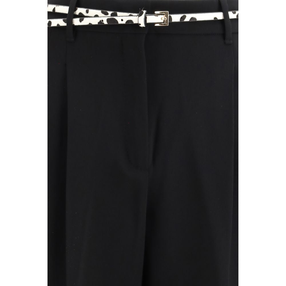 Activewear T-Shirt by Max Mara for women in polyester black & cream features a sporty silhouette with and , showcasing innovative for a sporty finish.