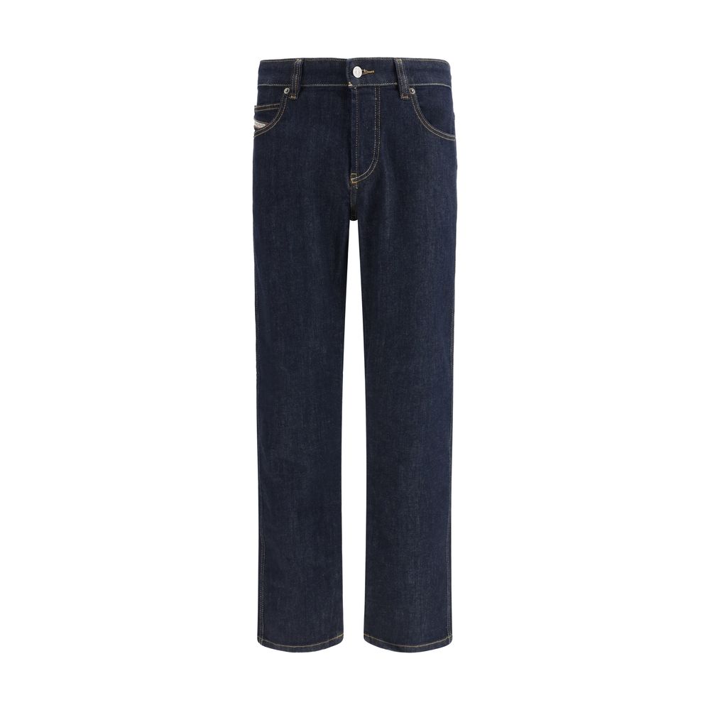Jeans by Diesel for men in stretch organic cotton denim black & natural features an refined tailoring silhouette, showcasing a premium regular-fit & slim with a and long cut for a refined tailoring look.