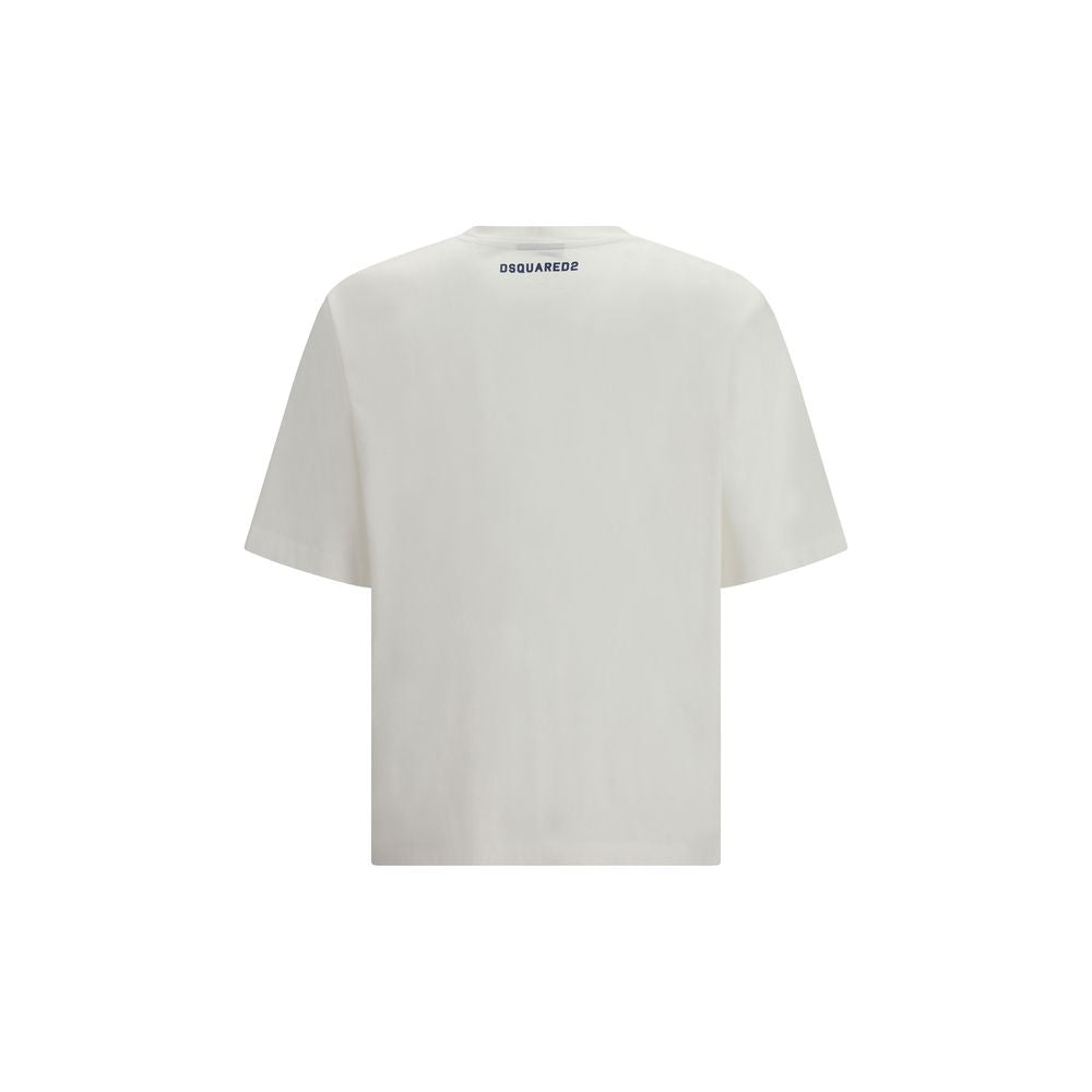 T-Shirt by Dsquared² for men in cotton white showcases a fashionable silhouette, elegantly detailed with a fashionable and crew neckline for a sophisticated, high-fashion look.