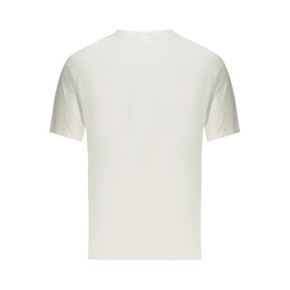 T-Shirt by Calvin Klein for men in cotton white features an edgy silhouette, meticulously detailed with a sophisticated and for a truly edgy finish.