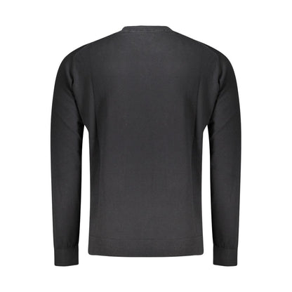 Sweatshirt by Napapijri for men in cotton black features a unrivaled silhouette with a refined and unrivaled detailing for a sophisticated look.