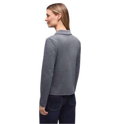 Blazer by Street One for women in stretch viscose blue presents a distinguished silhouette, detailed with a distinguished and distinctive for a truly sophisticated finish.