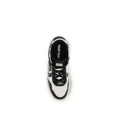 Athletic Sneakers by Philipp Plein for men in bos taurus calf leather & canvas black features an exquisite silhouette, showcasing the premium athletic style of the Men's Athletic Bos Taurus Calf Leather & Canvas Sneakers with an exquisite finish.