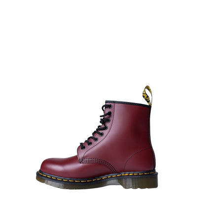 Lace-Up Boots by Dr. Martens for women in leather & rubber bordeaux features an performance-driven Women's Leather & Rubber Lace-Up Boots silhouette, defined by a sophisticated and a performance-driven .