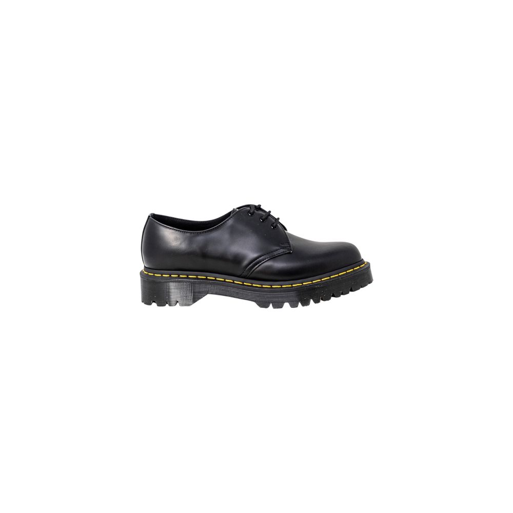 Shoes by Dr. Martens for men in pvc black features an timeless silhouette, showcasing the Men's PVC Shoes design with an timeless and a for a timeless look.