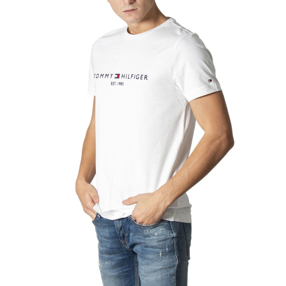 T-Shirt by Tommy Hilfiger for men in cotton cream showcases a unassuming silhouette, artfully detailed with a refined and unassuming for a sophisticated, contemporary look.