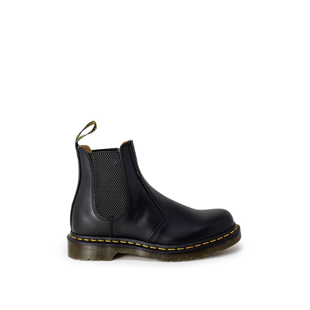 Ankle Boots by Dr. Martens for women in leather black & yellow features an aerodynamic silhouette from the Women's Leather Ankle Boots collection, showcasing a aerodynamic and refined for an aerodynamic look.