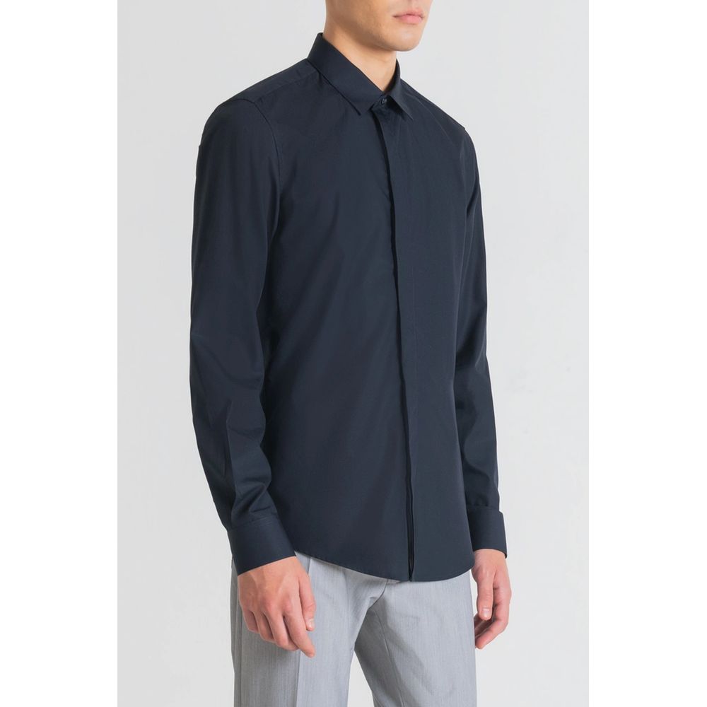 Shirt by Antony Morato for men in cotton blue presents a discerning silhouette, showcasing a sophisticated and for a truly discerning finish.