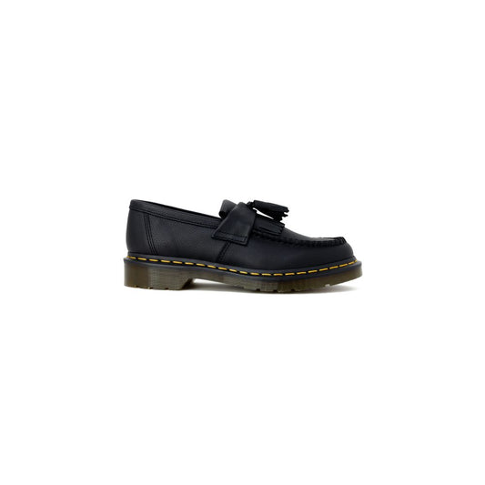 Platform Loafers Pumps Heels by Dr. Martens for women in leather black showcases a effortless chic silhouette, perfectly accentuating Women's Leather Platform Loafers Pumps Heels with a effortless chic platform and effortless chic .