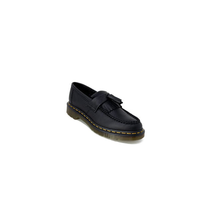 Platform Loafers Pumps Heels by Dr. Martens for women in leather and black showcases a effortlessly elegant silhouette as Women's Leather Platform Loafers Pumps Heels, featuring a effortlessly elegant platform and a effortlessly elegant for an elegant look.