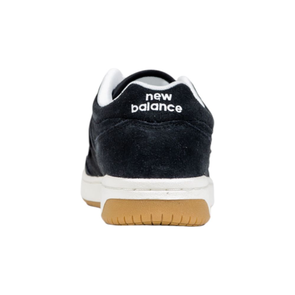 Sneakers by New Balance for women in leather & rubber black & white features a sumptuous design, perfectly showcasing the sumptuous athletic casual style of this Women's Athletic Casual Leather & Rubber Sneakers.