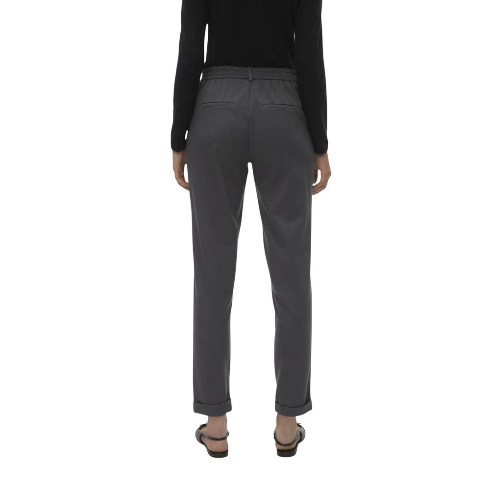 Trousers by Vero Moda for women in stretch viscose polyester gray features a artisanal silhouette, showcasing a sophisticated straight-leg & regular-fit with a long and for a artisanal finish.