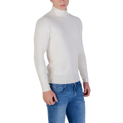 Sweater by Antony Morato for men in stretch viscose cream showcases a discreet silhouette, finished with a discreet turtle high-neck neckline and for a discreet look.