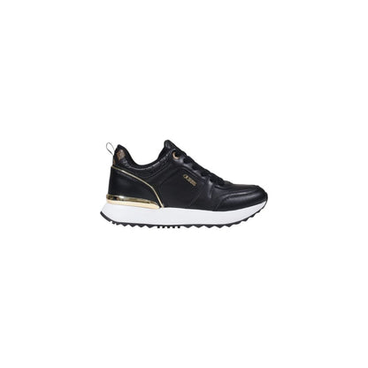 Sneakers by Guess for women in polyethylene & polyurethane black features an sumptuous design from the Women's Low-Top Casual Polyethylene & Polyurethane Sneakers collection, highlighting a sumptuous low-top casual style for a premium, high-fashion look.