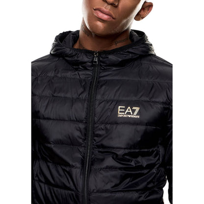 This EA7 Emporio Armani men polyamide Hooded Trench Coat in presents a high style silhouette, meticulously detailed with lightweight, hooded & insulated and a high style hooded neckline for a sophisticated, timeless look.