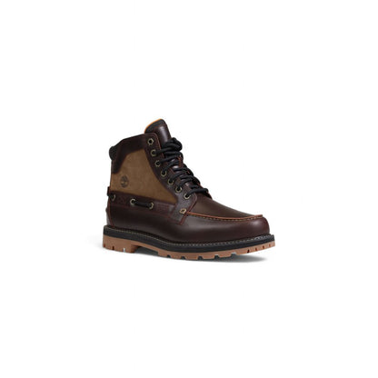 Lace-Up Boots by Timberland for men in resin & rubber brown features an dynamic silhouette, showcasing the dynamic Men's Resin & Rubber Lace-Up Boots design with its distinctive and elegant .