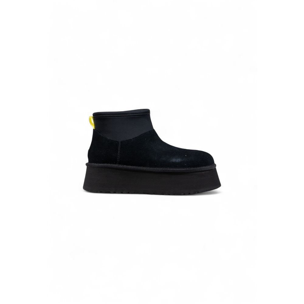 Ankle Boots by UGG for women in suede leather & rubber black showcases a aeronautic silhouette as Women's Suede Leather & Rubber Ankle Boots, artfully defined by a aeronautic and a aeronautic .