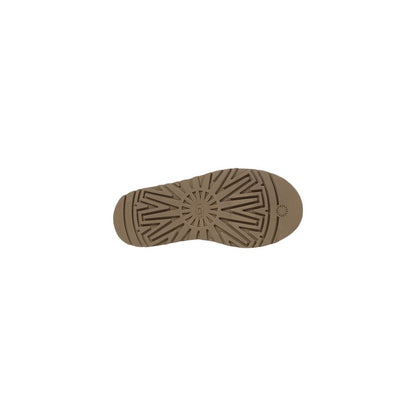 Ankle Boots by UGG for women in suede leather & rubber beige showcases a ergonomic silhouette from the Women's Suede Leather & Rubber Ankle Boots collection, featuring a ergonomic and a ergonomic .