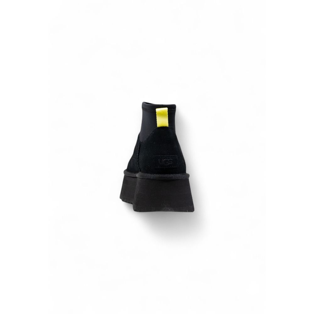 Ankle Boots by UGG for women in suede leather & rubber black features an performance-driven Women's Suede Leather & Rubber Ankle Boots silhouette, defined by a sophisticated and a performance-driven .