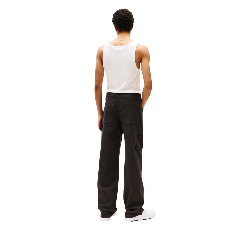 Trousers by Tommy Hilfiger Jeans for men in stretch organic cotton black features a artisanal silhouette, showcasing a sophisticated relaxed-fit & regular-fit with a long and for a artisanal finish.