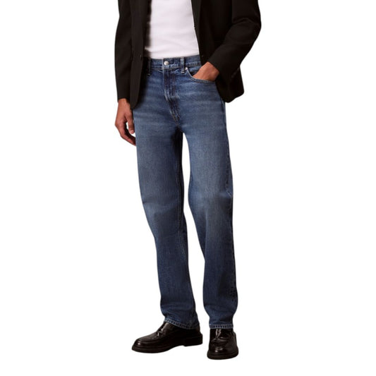 Jeans by Calvin Klein Jeans for men in stretch denim cotton blue & natural features a polished silhouette with a polished relaxed-fit & regular-fit, reaching a polished long and finished with a polished .
