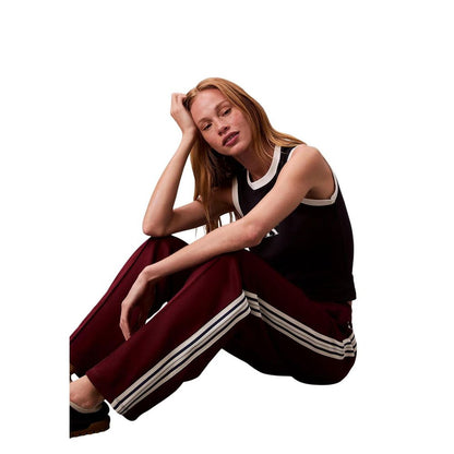 Activewear Jogger Pants by Calvin Klein Jeans for women in cotton polyester bordeaux features a athletic straight-leg with a and long, showcasing athletic breathable-design for a sophisticated performance look.