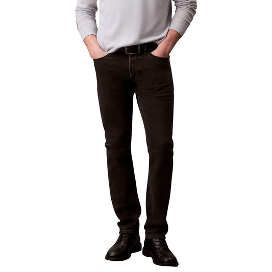 Jeans by Calvin Klein Jeans for men in stretch denim cotton black presents a refined pantology silhouette, artfully defined by a refined pantology skinny & slim, long, and a sophisticated .