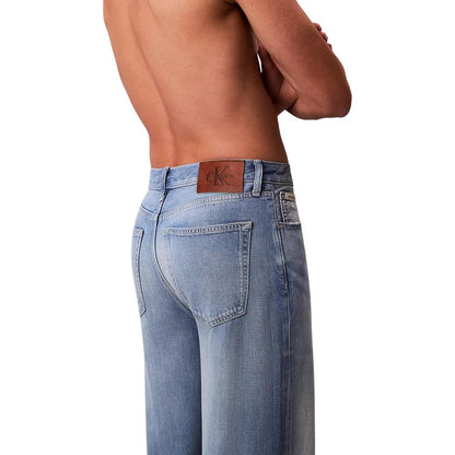 Jeans by Calvin Klein Jeans for men in viscose & denim blue features an sophisticated and relaxed-fit, regular-fit & wide with a precise long, creating a sophisticated and sophisticated silhouette.