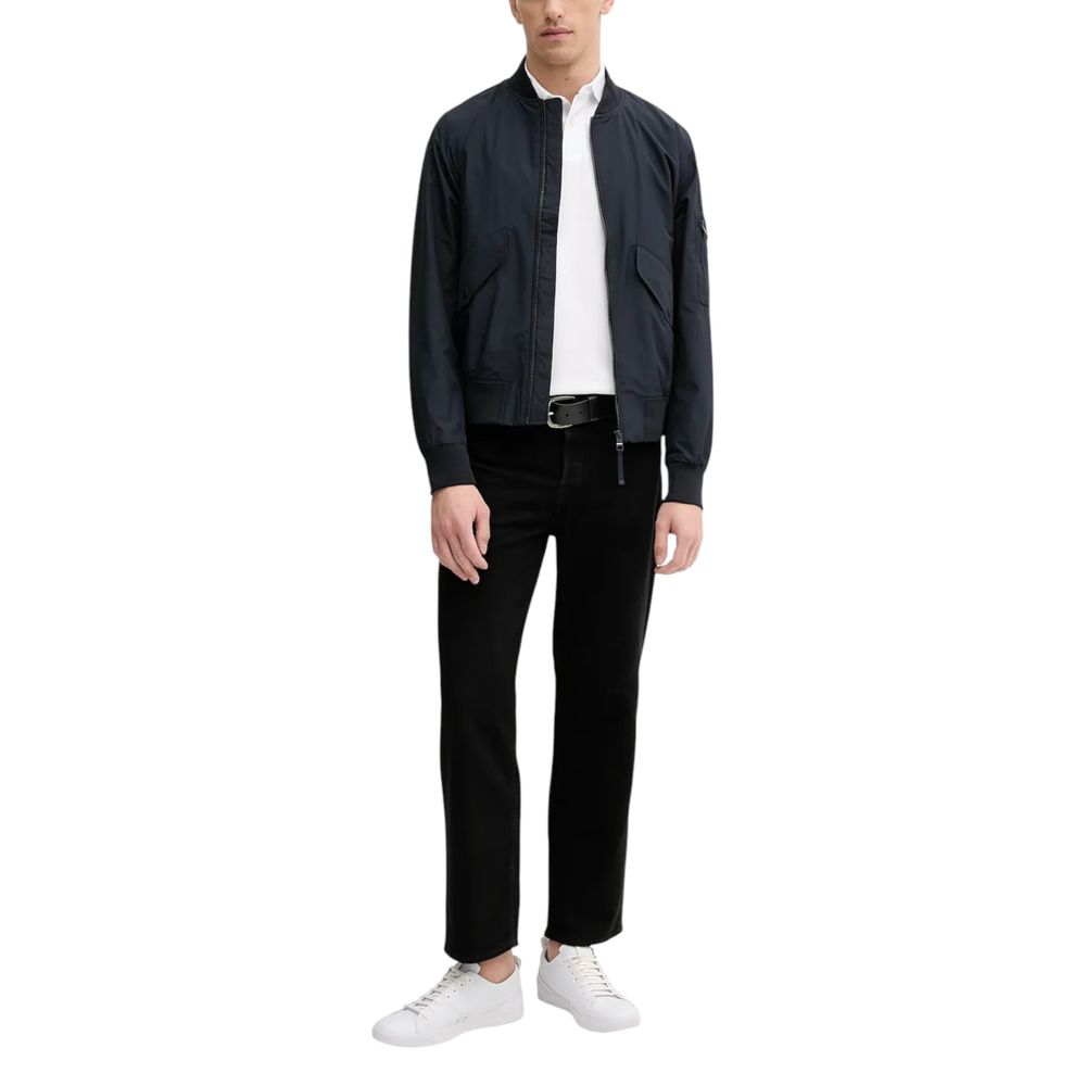 T-Shirt by Tommy Hilfiger for men in stretch organic cotton white features a plush silhouette, showcasing a sophisticated and for a truly plush finish.
