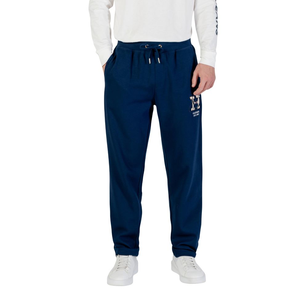 Activewear Jogger Pants by Tommy Hilfiger for men in cotton polyester blue features an dynamic regular-fit with long, , and functional for an dynamic silhouette.