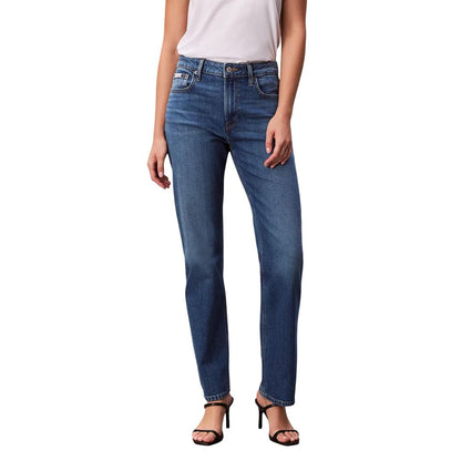 Jeans by Calvin Klein Jeans for women in stretch denim cotton blue features an sartorial straight-leg, relaxed-fit, regular-fit & mom and long with a high rise cut for a sartorial finish.