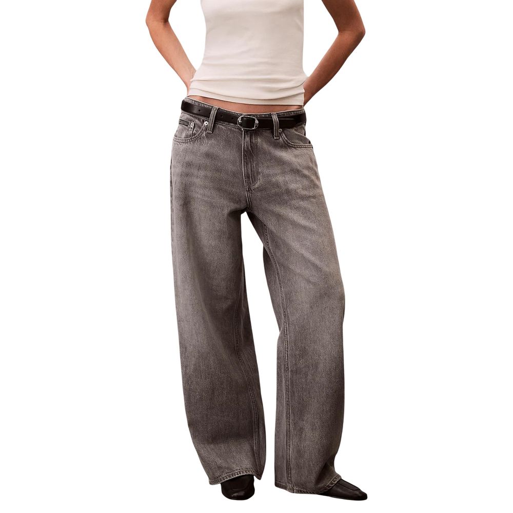 Jeans by Calvin Klein Jeans for women in lyocell & denim cotton gray presents a tailored silhouette, showcasing a tailored relaxed-fit, wide & boyfriend and long cut with a refined low rise for a truly tailored aesthetic.