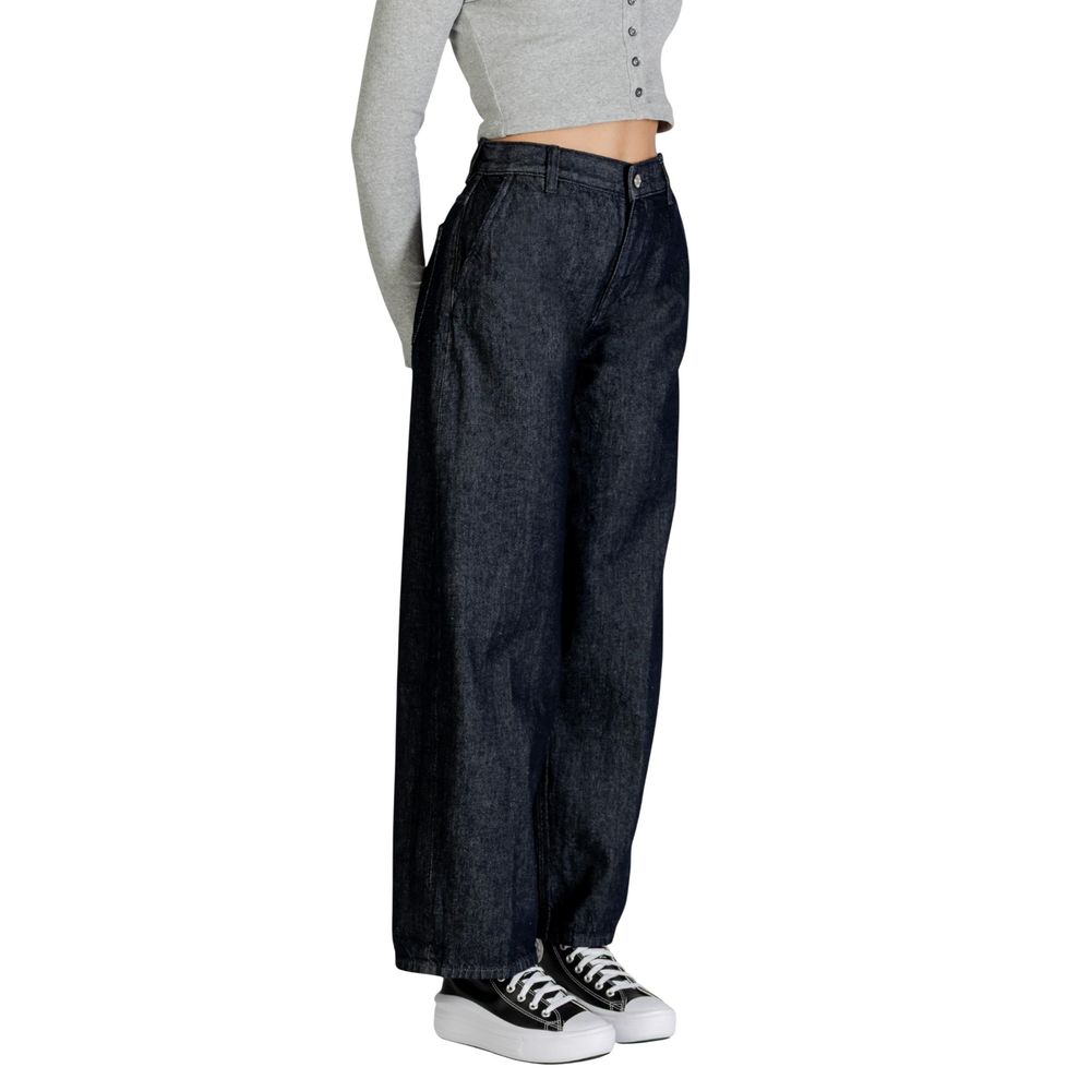 Jeans by Calvin Klein Jeans for women in denim cotton blue features a refined silhouette with a refined flared, bootcut & wide, defined by a high rise and a refined long for a refined finish.