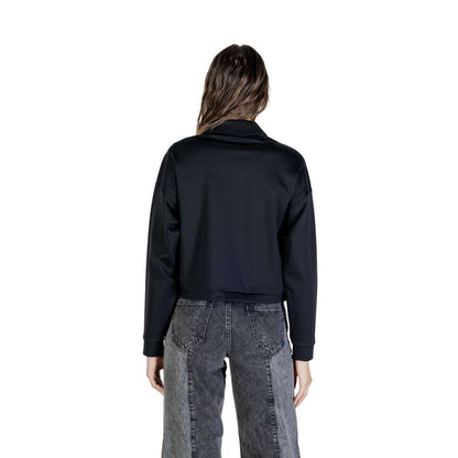 Activewear Sweatshirt by Guess Active for women in stretch polyamide black presents a dynamic silhouette, featuring a dynamic and detailed with functional .