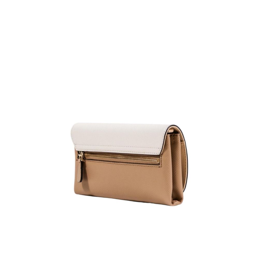 Evening Crossbody Flap Clutch Handbag by Guess for women in polyethylene & polyurethane beige & gold features a statuesque silhouette, showcasing a secure flap & magnetic and organized built-in-compartments with versatile crossbody-strap, shoulder-strap & adjustable-strap for statuesque evening wear.