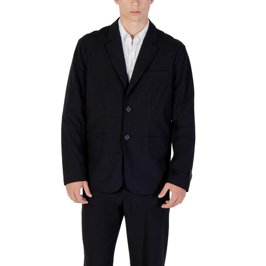 Blazer by Armani Exchange for men in stretch polyester viscose & wool black features an crisp silhouette with sophisticated and a crisp for a truly crisp finish.