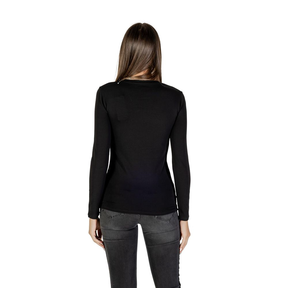 T-Shirt by Armani Exchange for women in stretch cotton black features an on trend silhouette, perfectly showcasing a on trend and for an elevated aesthetic.