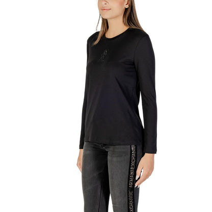 T-Shirt by Armani Exchange for women in cotton black features an on trend silhouette, perfectly showcasing a on trend and round neckline for an elevated aesthetic.