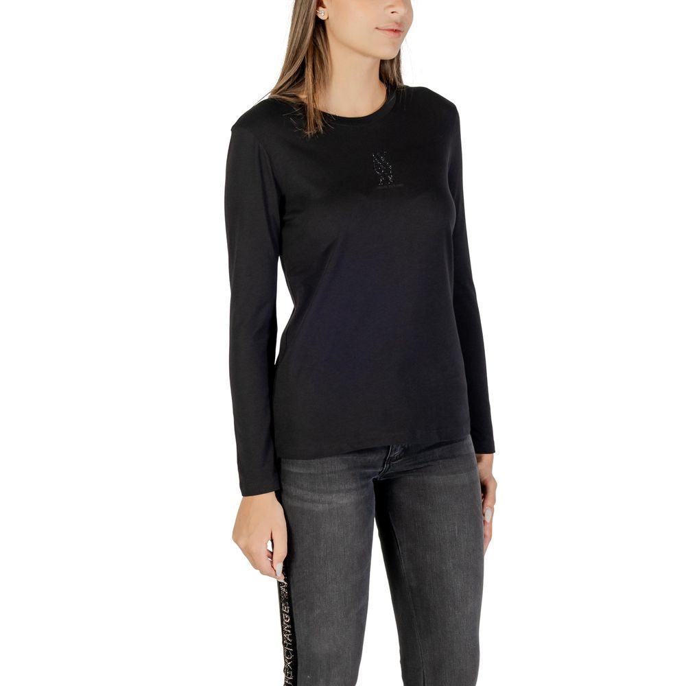 T-Shirt by Armani Exchange for women in cotton black features an edgy silhouette, meticulously detailed with a sophisticated and round neckline for a truly edgy finish.