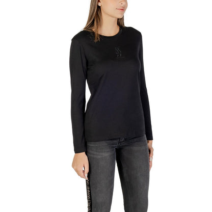 T-Shirt by Armani Exchange for women in cotton black features an edgy silhouette, meticulously detailed with a sophisticated and round neckline for a truly edgy finish.