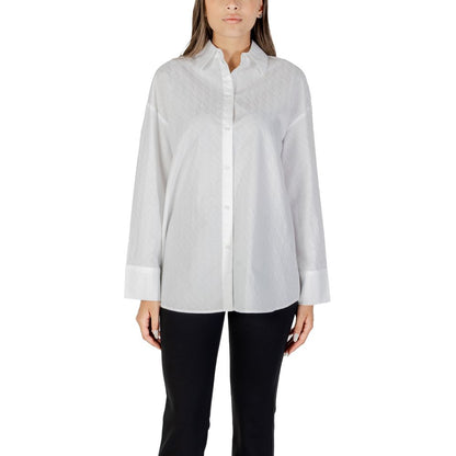 Shirt by Armani Exchange for women in cotton white, featuring a nuanced long-sleeve and nuanced for a sophisticated finish.