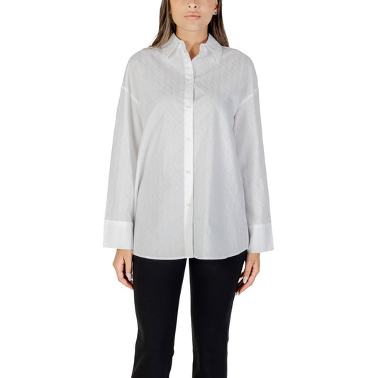 Shirt by Armani Exchange for women in cotton white, featuring a nuanced long-sleeve and nuanced for a sophisticated finish.